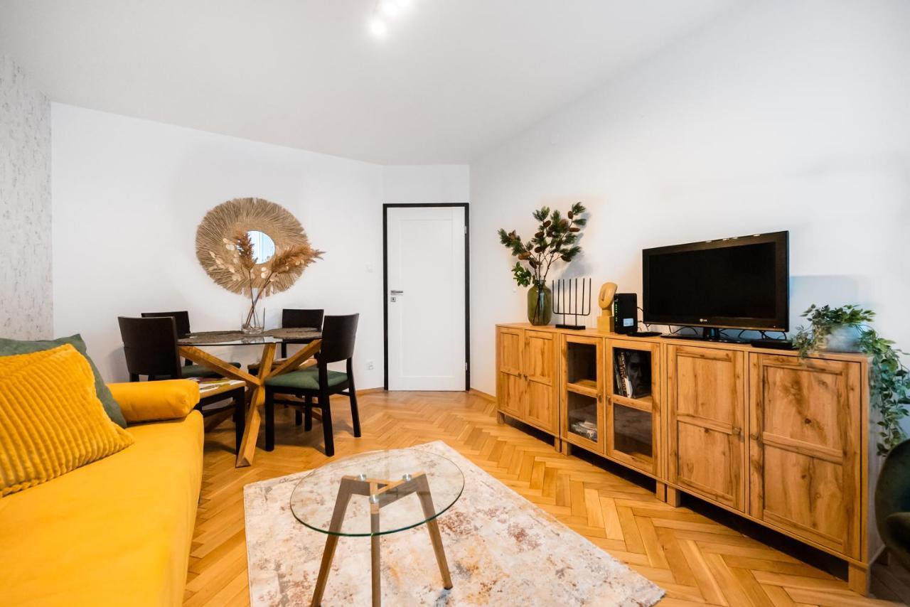 Metro Swietokrzyska Boho Aesthetic Apartment Warsawa Bagian luar foto