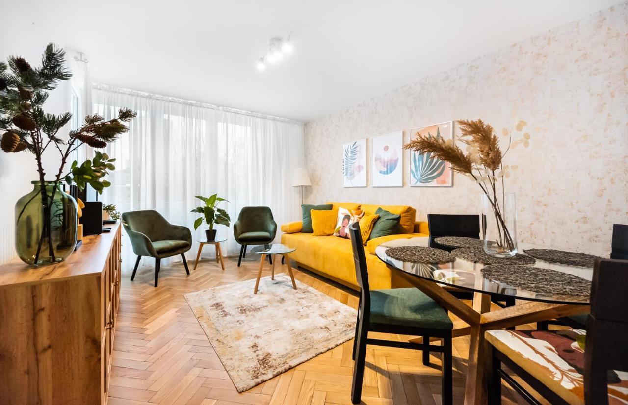 Metro Swietokrzyska Boho Aesthetic Apartment Warsawa Bagian luar foto